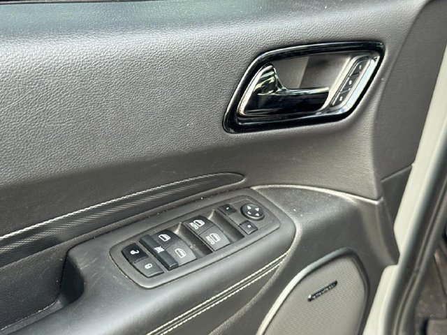 Used 2022 Dodge Durango SRT w/ Technology Group AWD/4WD image 23