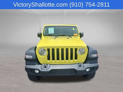 Used 2023 Jeep Wrangler Unlimited Sport AWD/4WD image 3