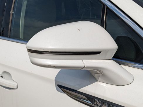 Used 2020 Lincoln Nautilus FWD w/ Equipment Group 101A image 12