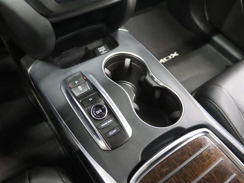 Used 2019 Acura MDX SH-AWD image 28