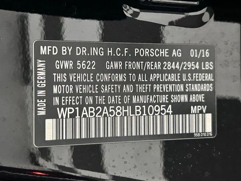 Used 2017 Porsche Macan S image 23