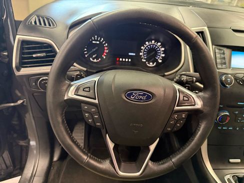 Used 2018 Ford Edge SEL FWD image 13
