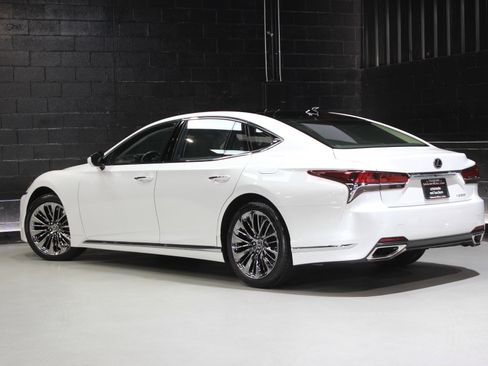 Used 2020 Lexus LS 500 w/ Luxury Package image 12