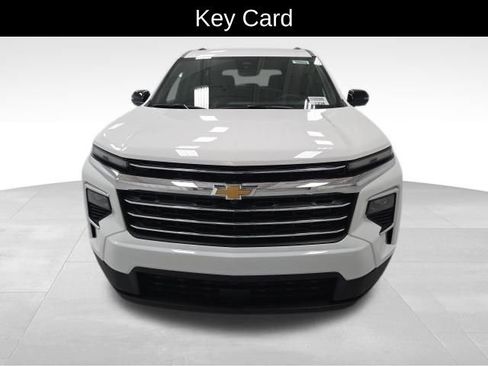 New 2026 Chevrolet Traverse LT image 9