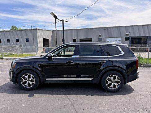 Used 2020 Kia Telluride EX AWD/4WD image 6