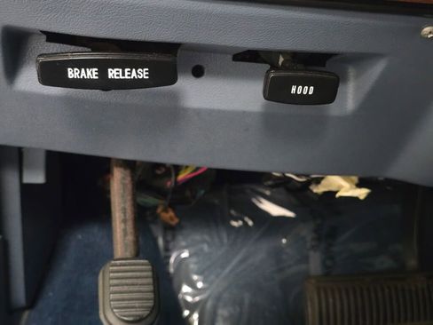 Used 1991 Dodge B2500 image 93