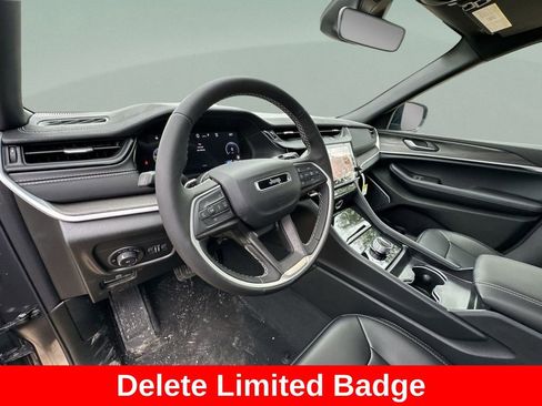 New 2026 Jeep Grand Cherokee Limited w/ Limited Altitude Package RWD image 11