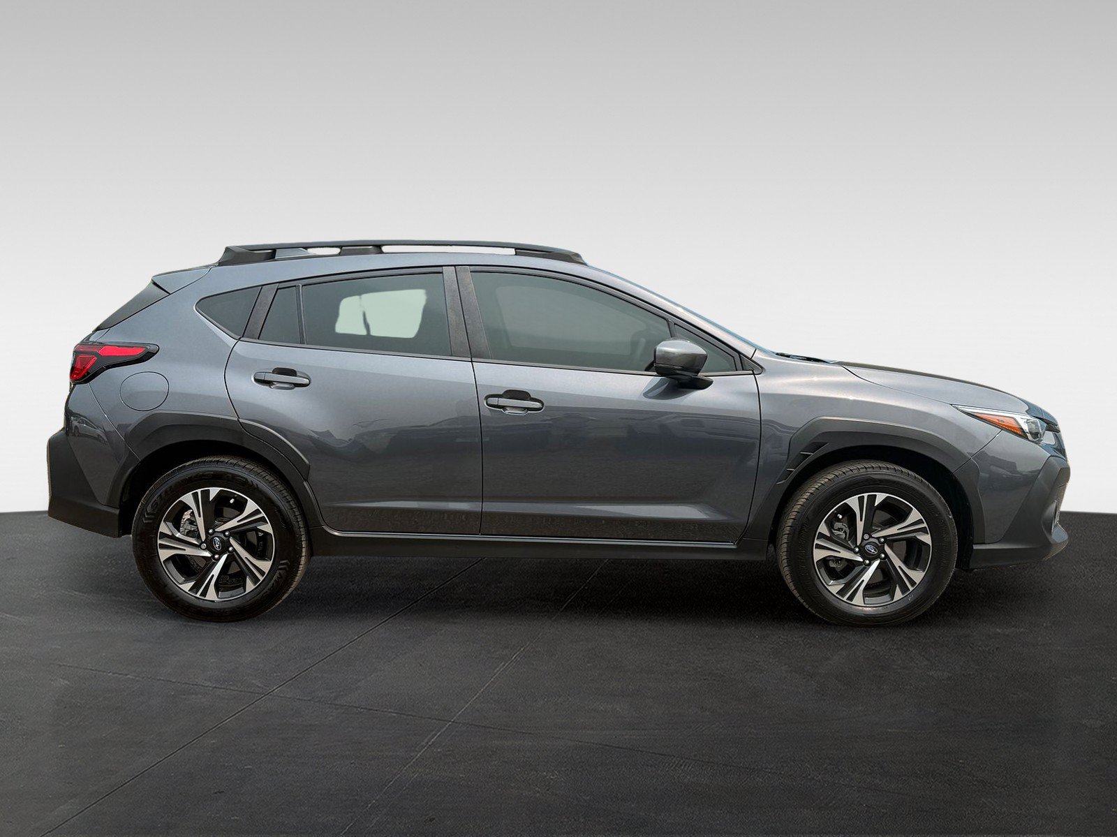 Used 2024 Subaru Crosstrek 2.0i Premium AWD/4WD image 4