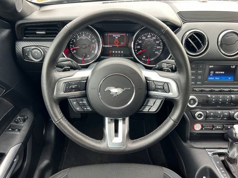 Used 2015 Ford Mustang Coupe image 14