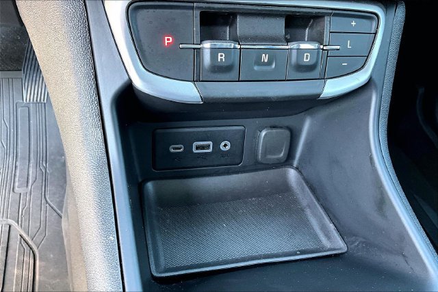 Used 2023 GMC Terrain SLE FWD image 20