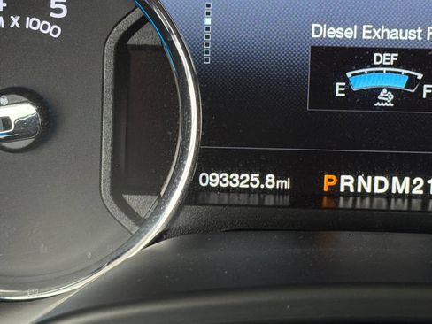 Used 2017 Ford F250 Lariat w/ Lariat Ultimate Package AWD/4WD image 30