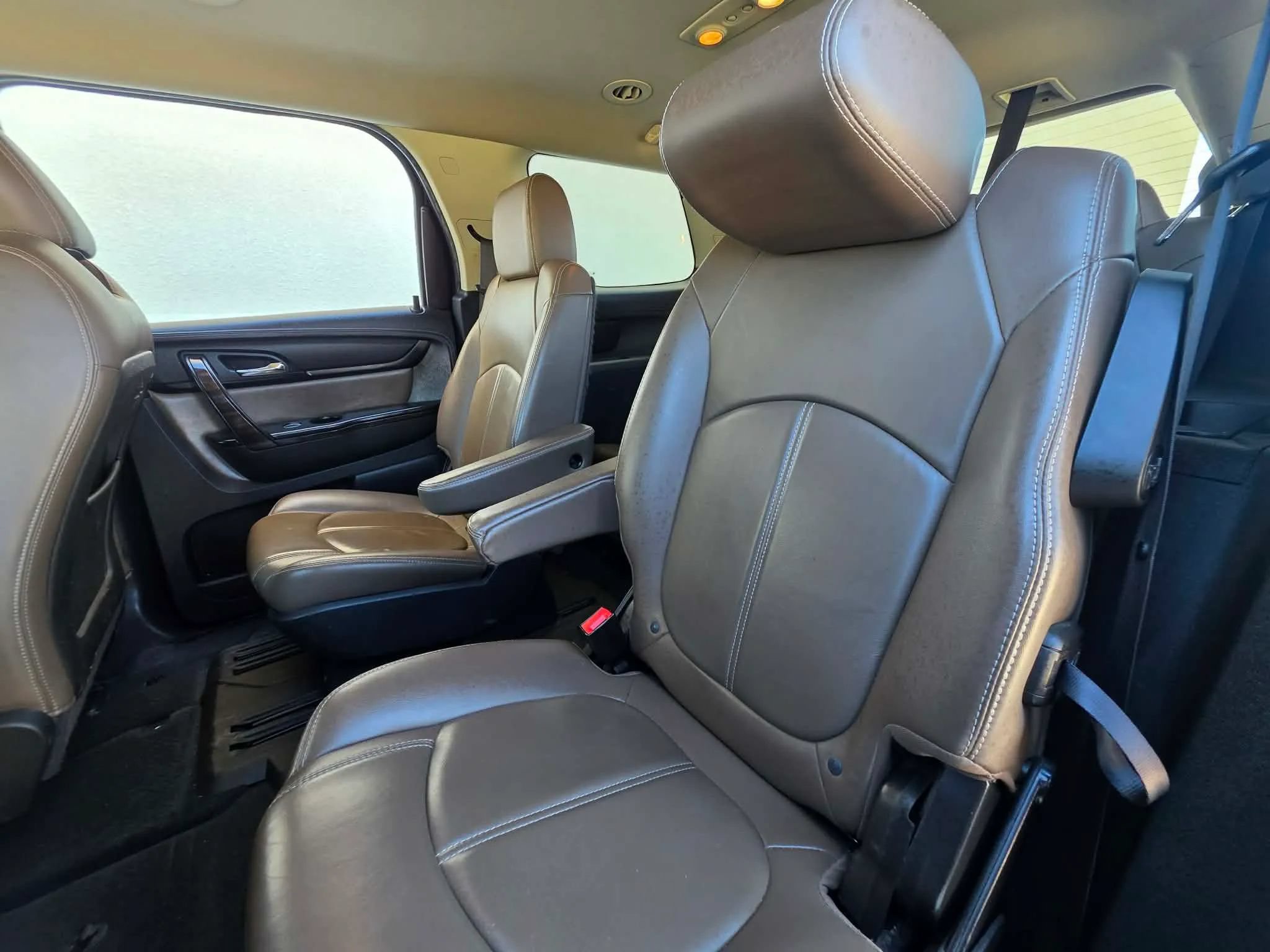 Used 2016 GMC Acadia SLT FWD image 12