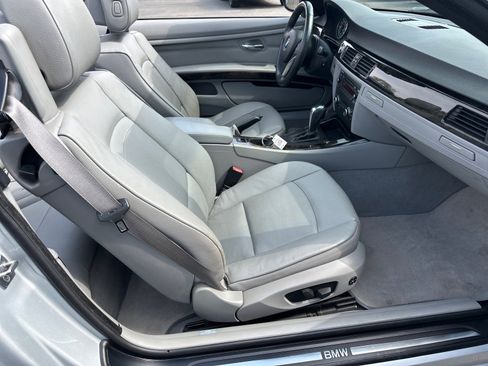 Used 2010 BMW 328i Convertible RWD image 20