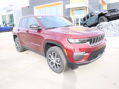 New 2025 Jeep Grand Cherokee Limited w/ Luxury Tech Group II AWD/4WD image 1