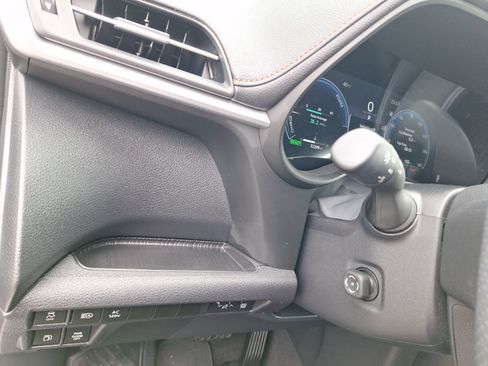 Used 2025 Toyota Sienna XSE image 18