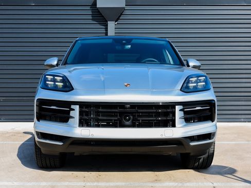 New 2025 Porsche Cayenne E-Hybrid Coupe image 10