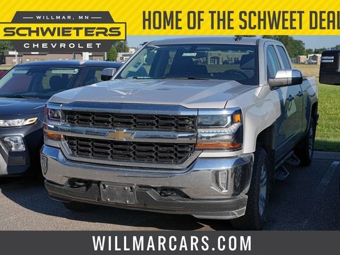 Used 2018 Chevrolet Silverado 1500 LT w/ All Star Edition AWD/4WD image 1