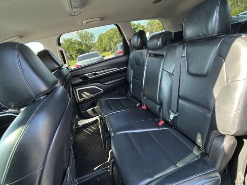 Used 2021 Kia Telluride LX FWD image 19