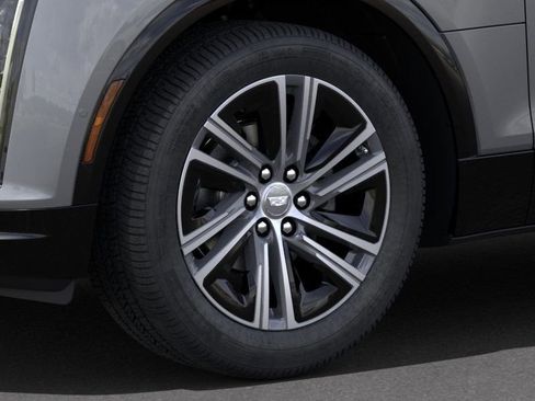 New 2025 Cadillac Lyriq Luxury image 9