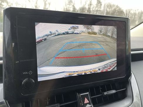 Used 2024 Toyota Corolla LE image 28