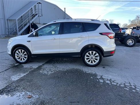Used 2017 Ford Escape Titanium image 6