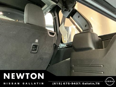 Used 2024 Jeep Wrangler Unlimited Sport AWD/4WD image 23