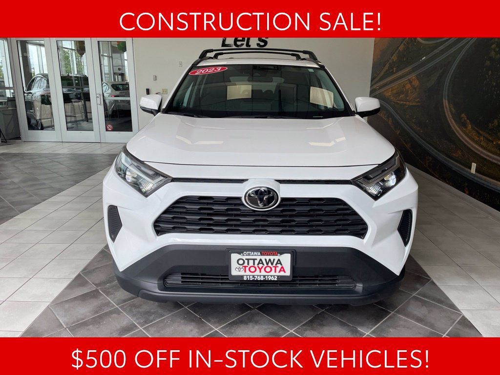 Used 2023 Toyota RAV4 XLE w/ Convenience Package AWD/4WD image 4