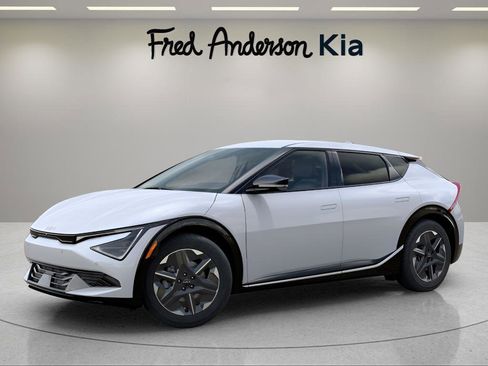 New 2025 Kia EV6 Light image 3