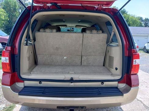 Used 2014 Ford Explorer XLT w/ Equipment Group 202A AWD/4WD image 15