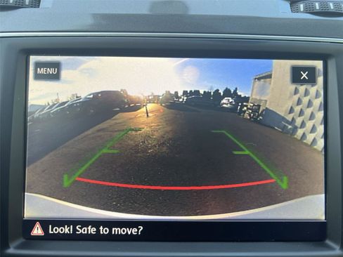 Used 2017 Volkswagen Golf Alltrack SE image 16