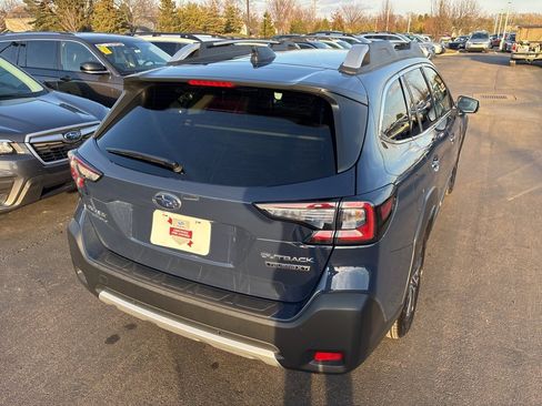 Used 2025 Subaru Outback Touring XT image 3