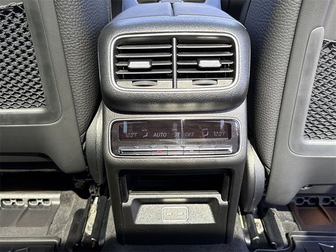 Certified 2025 Mercedes-Benz GLE 450 4MATIC image 24