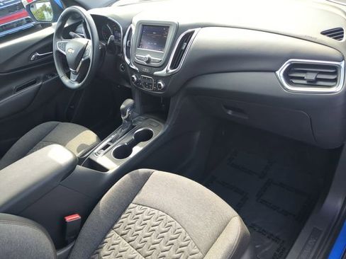 Used 2024 Chevrolet Equinox LT image 15