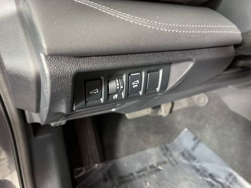 Used 2024 Subaru Outback Limited image 27
