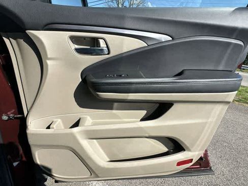 Used 2022 Honda Pilot Special Edition image 24
