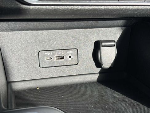 Used 2022 Nissan Sentra SV image 23