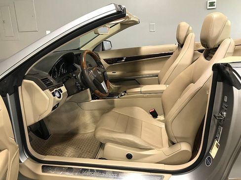 Used 2012 Mercedes-Benz E 350 Cabriolet image 18