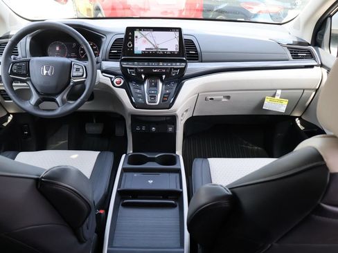 Certified 2026 Honda Odyssey Elite image 15