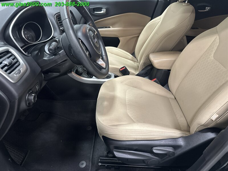 Used 2018 Jeep Compass Sport AWD/4WD image 23
