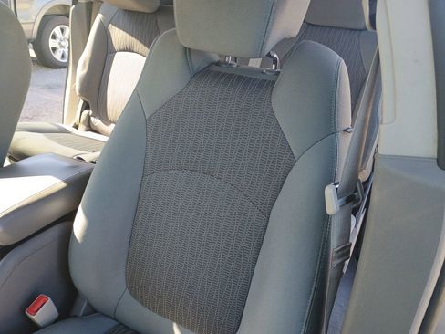 Used 2017 Chevrolet Traverse LS FWD image 23