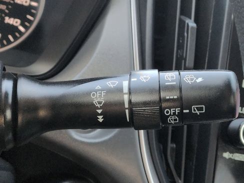 Certified 2024 Subaru Crosstrek 2.0i Premium image 28