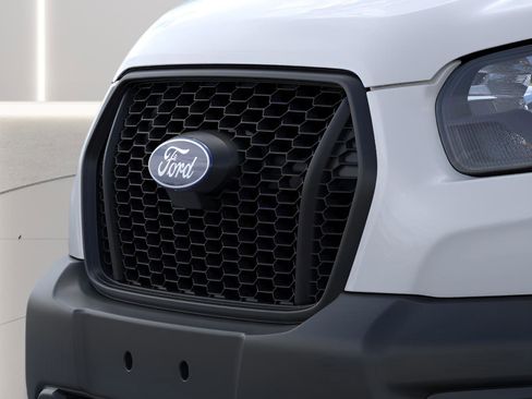 New 2026 Ford Transit 250 148 Medium Roof image 17