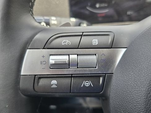 Used 2024 Hyundai Kona Limited FWD image 24