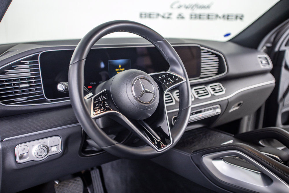 Used 2025 Mercedes-Benz GLE 450e 4MATIC w/ AMG Line Exterior image 21