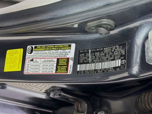 Used 2012 Toyota Corolla LE image 27