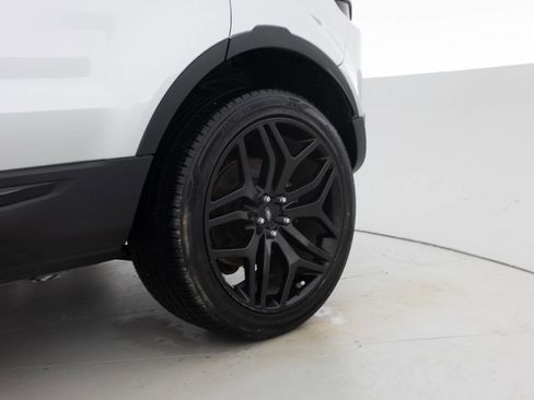 Used 2017 Land Rover Range Rover Evoque SE image 20