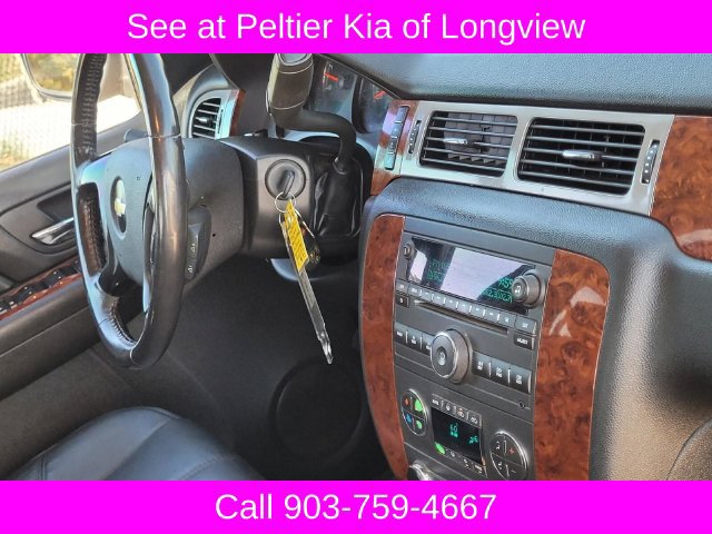 Used 2009 Chevrolet Silverado 1500 LTZ w/ White Diamond Edition AWD/4WD image 11