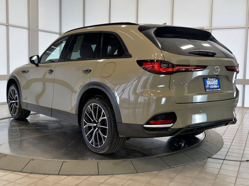 Certified 2025 MAZDA CX-70 Plug-In Hybrid w/ Premium Pkg image 6