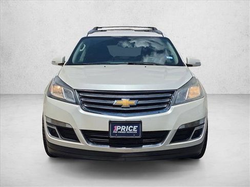 Used 2014 Chevrolet Traverse LT w/ All-Star Edition FWD image 2