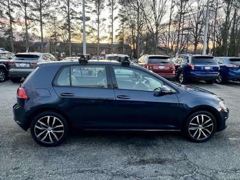 Used 2015 Volkswagen Golf SE image 4